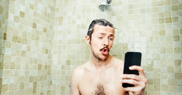 Comment réussir la prise de nude et envoyer des photos coquines ?